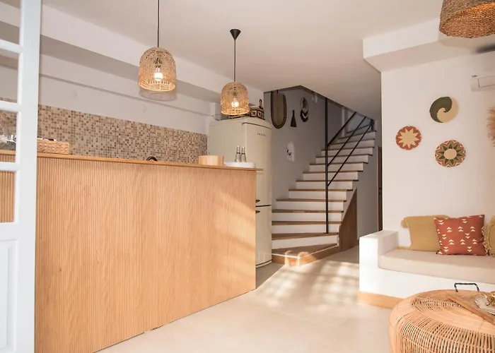 Lupa Alacati Hotel *